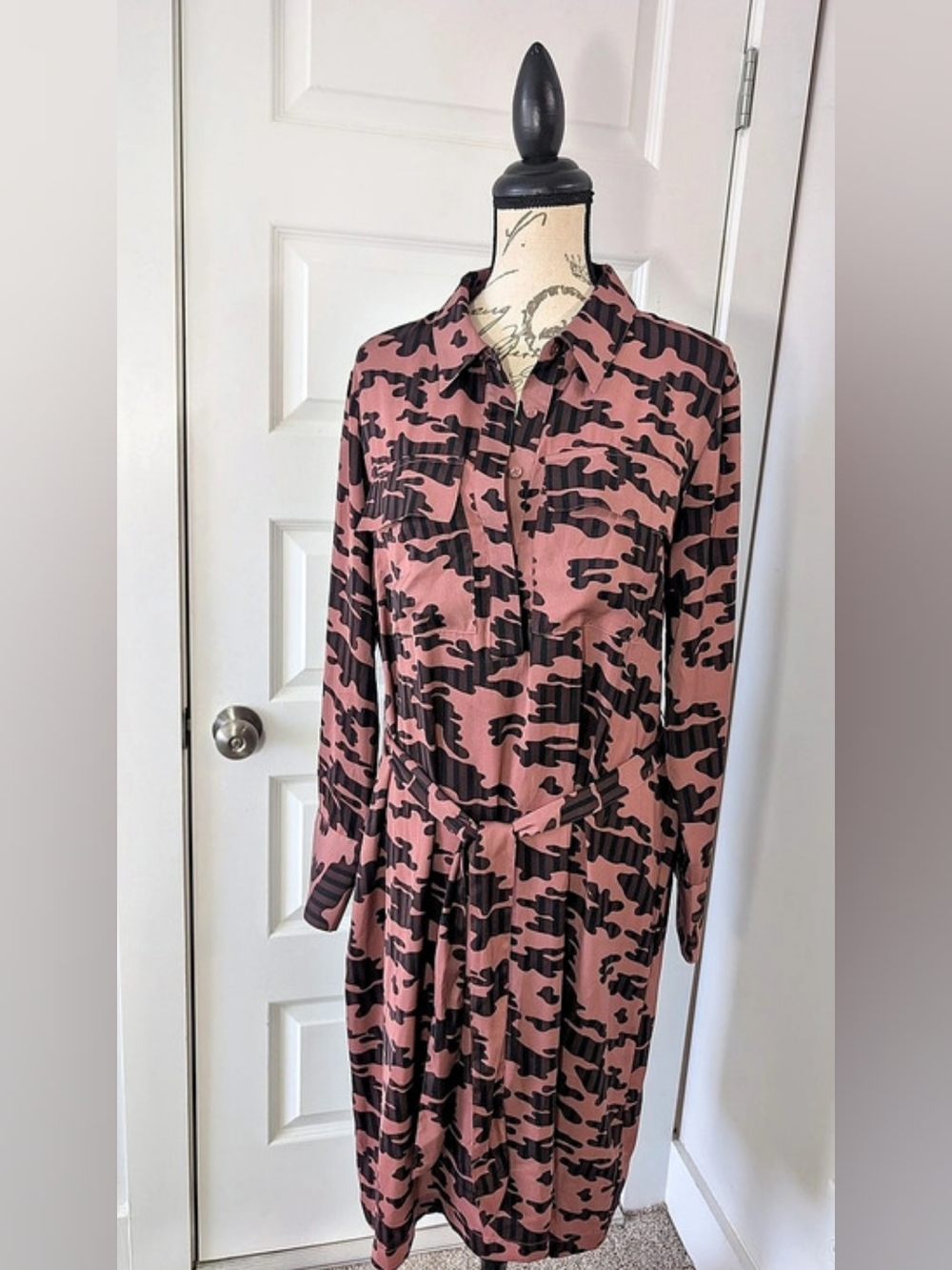 Kenneth Cole Camo Midi Shirt Dress in Pink & Black Size Large